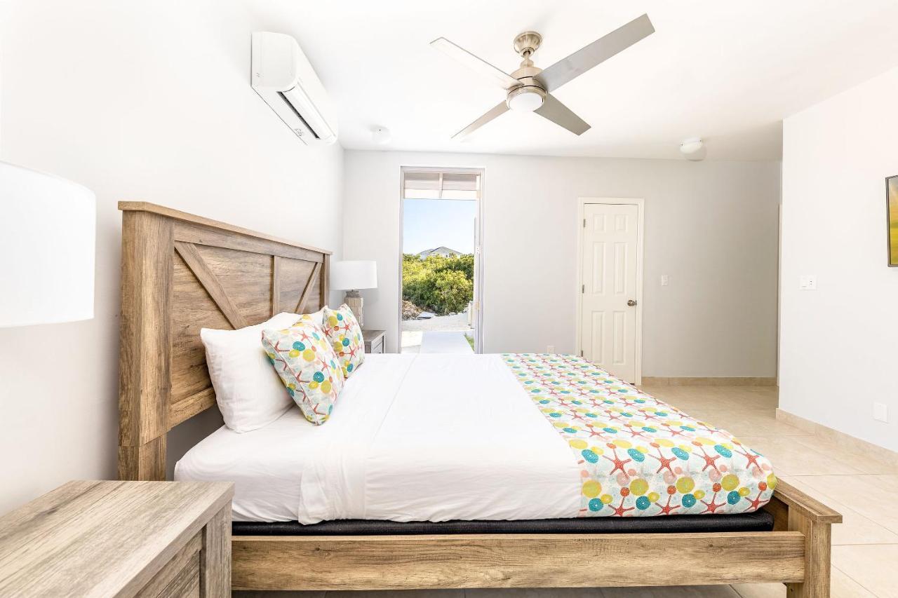 New Tropical Waterfront Cooper Jack Bay Villas Five Cays Settlement Bagian luar foto
